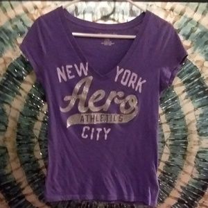 💜 ~ V-Neck Aeropostale Tee